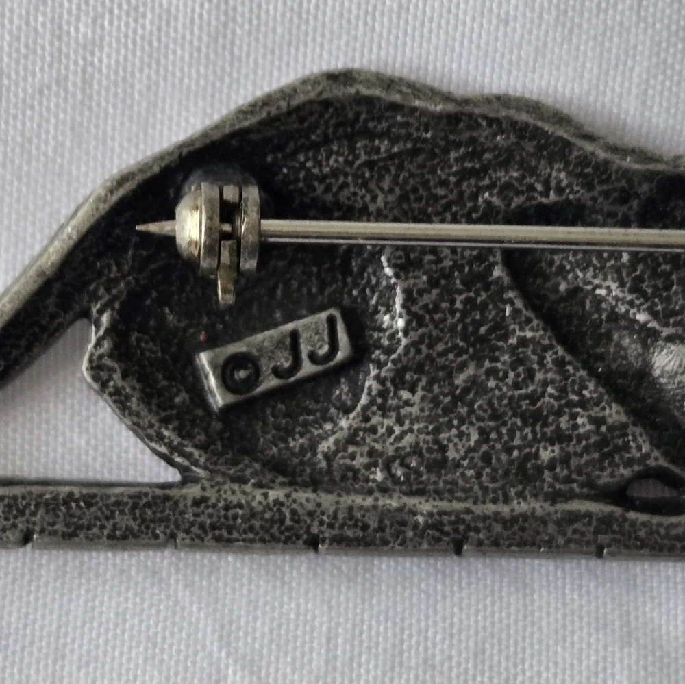 2 JJ Jonette Pewter Whimsical Novelty Cat Pins Brooches
